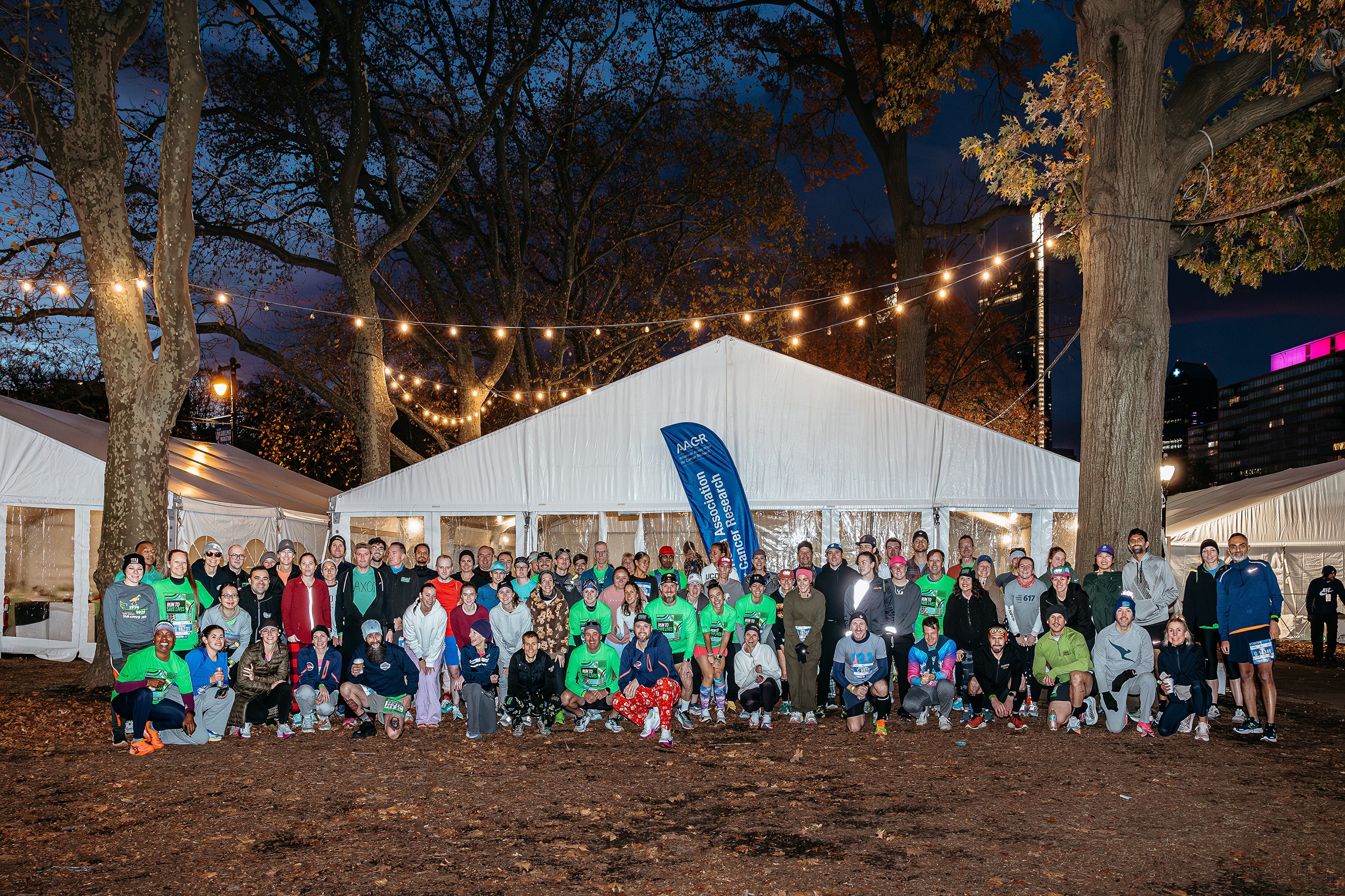 The AACR Runners for Research team before the start of the AACR Philadelphia Marathon